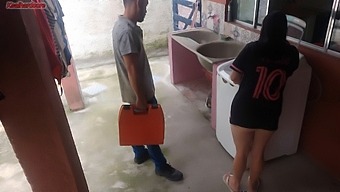 Amateur Wife Pleases Repairman With Sexual Favors While Husband Is Absent